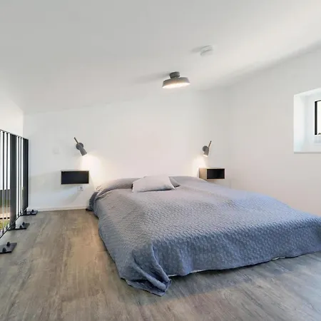 3 Bedroom Cozy In Lembruch-duemmer Holiday home *
